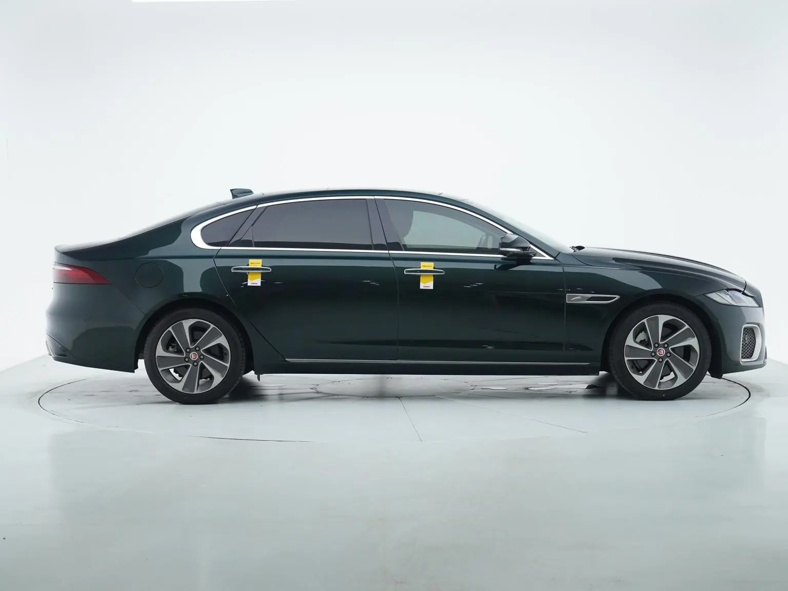 Jaguar XFL 2021 2.0T P200 2WD Luxury