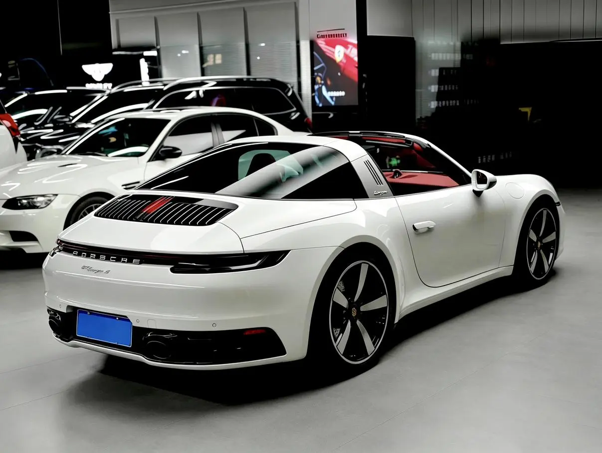 Porsche 911 2023 Targa 4 3.0T