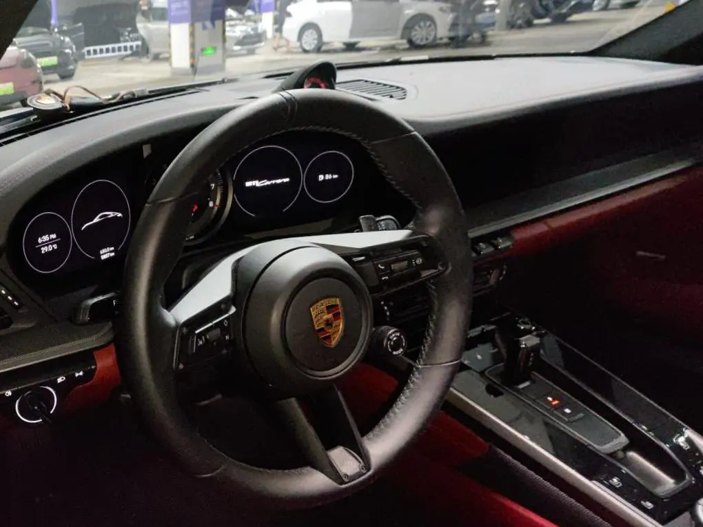 Porsche 911 2023 Carrera 3.0T