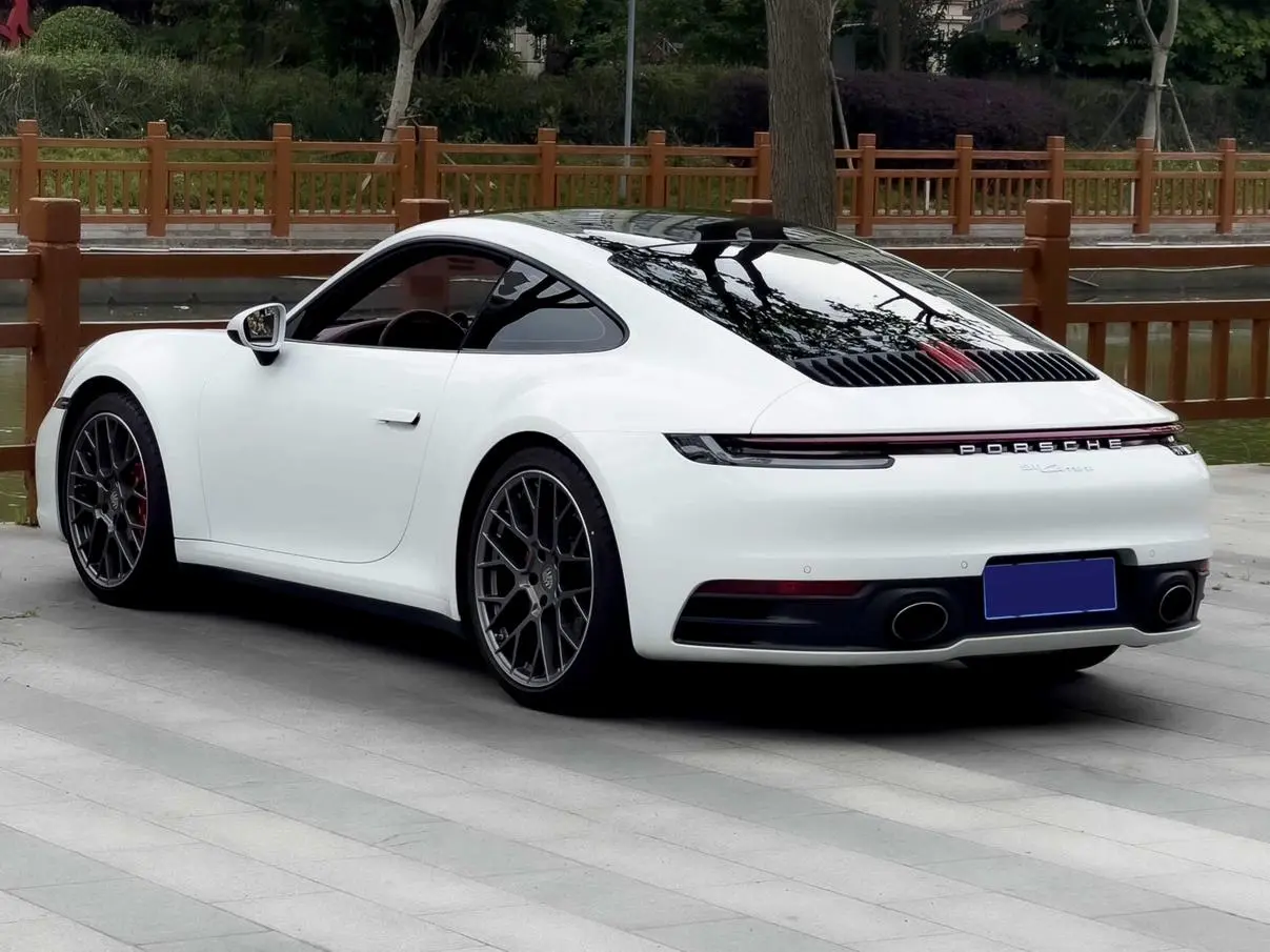 Porsche 911 2022 Carrera 3.0T