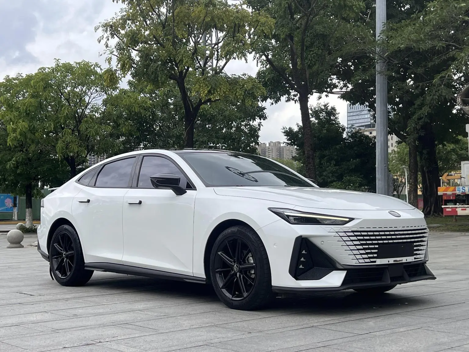 Changan UNI-V 2022 1.5T Smart