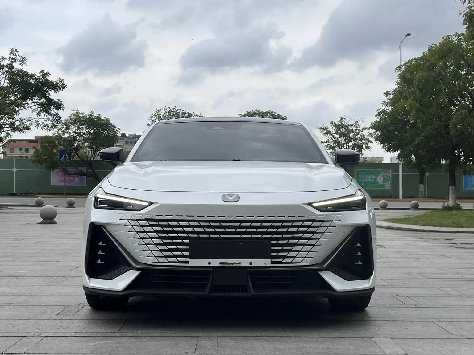 Changan UNI-V 2022 1.5T Smart