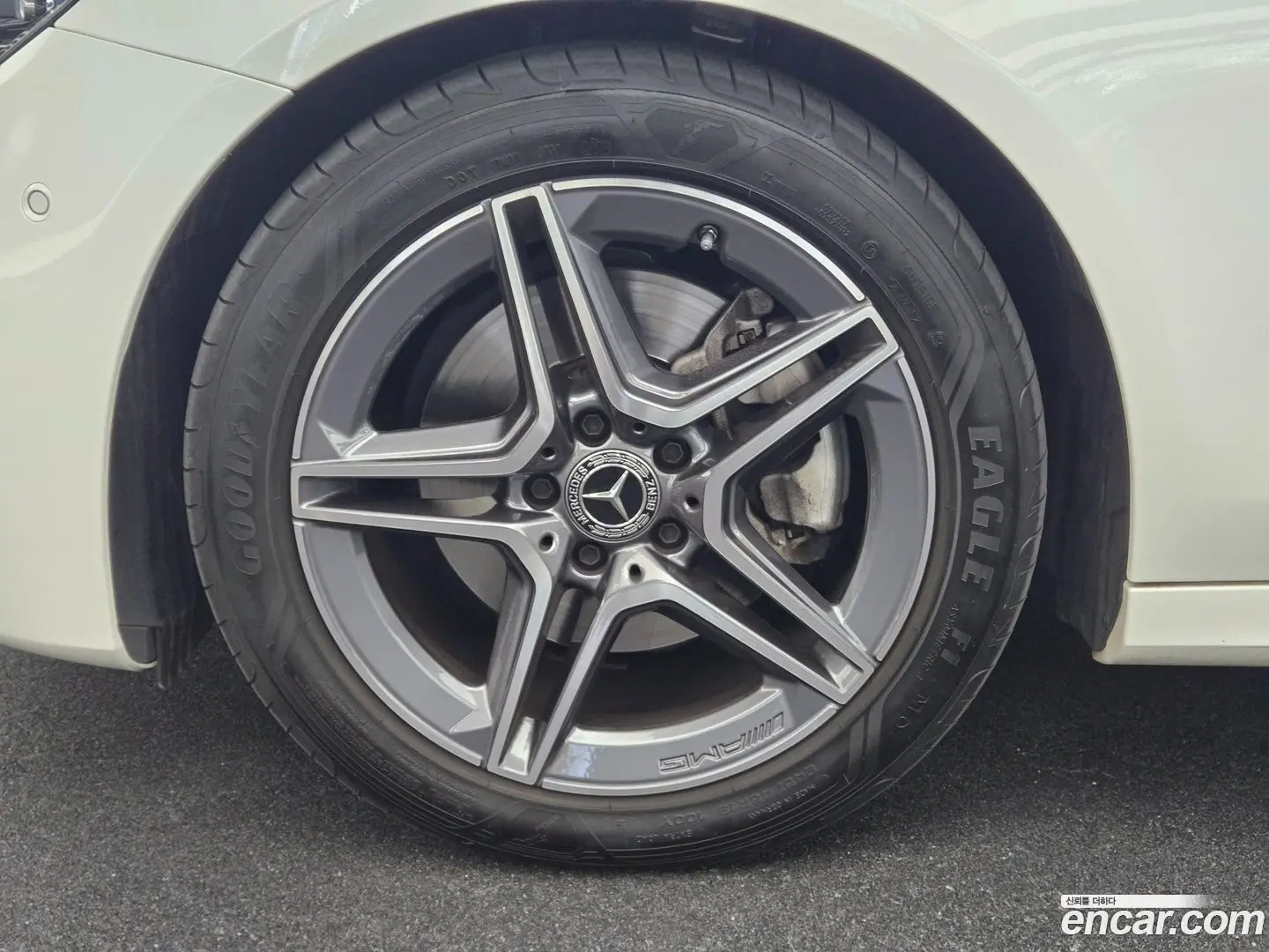 Mercedes-Benz E-Class E250 AMG Line