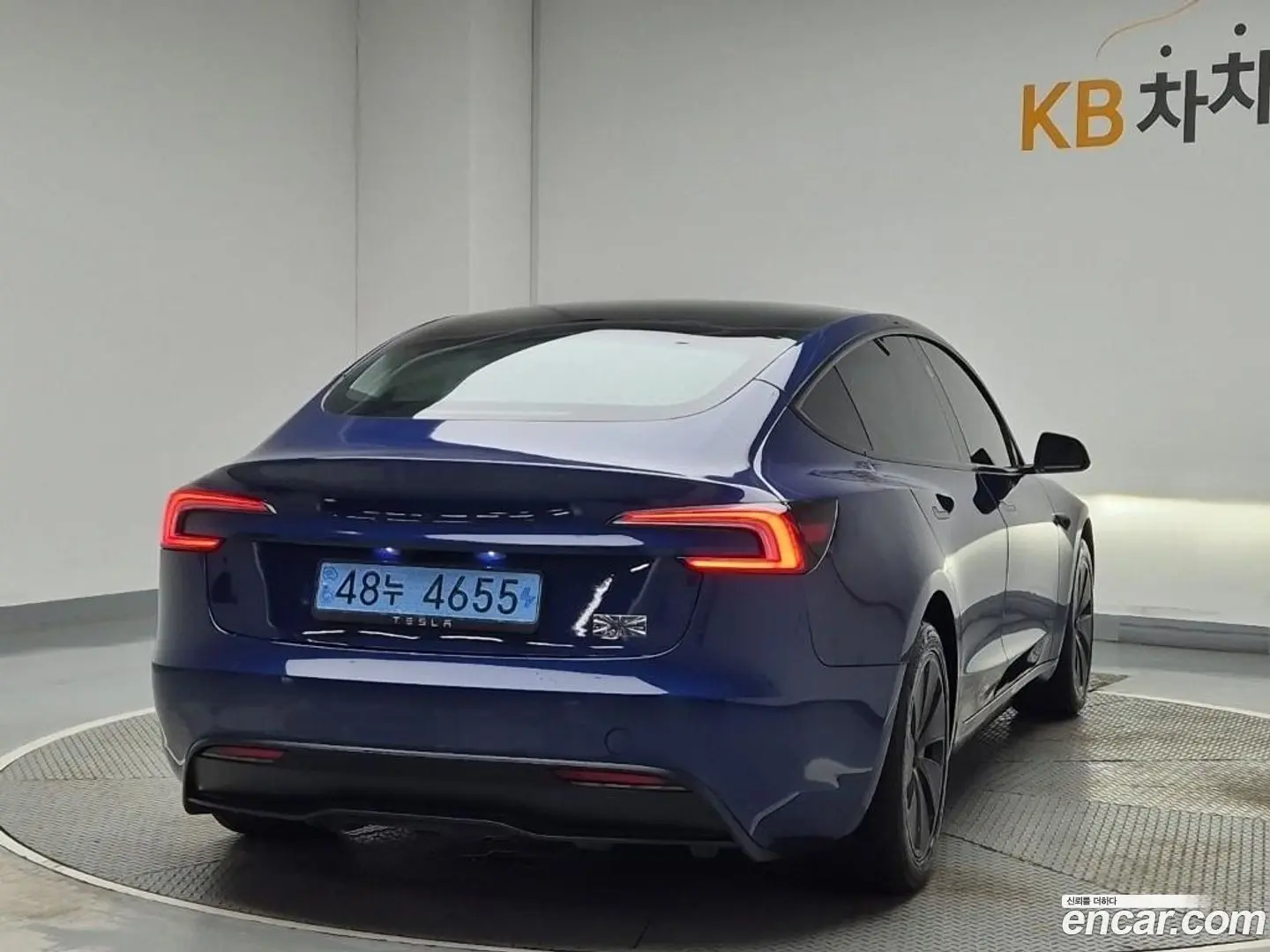 Tesla Model 3 RWD