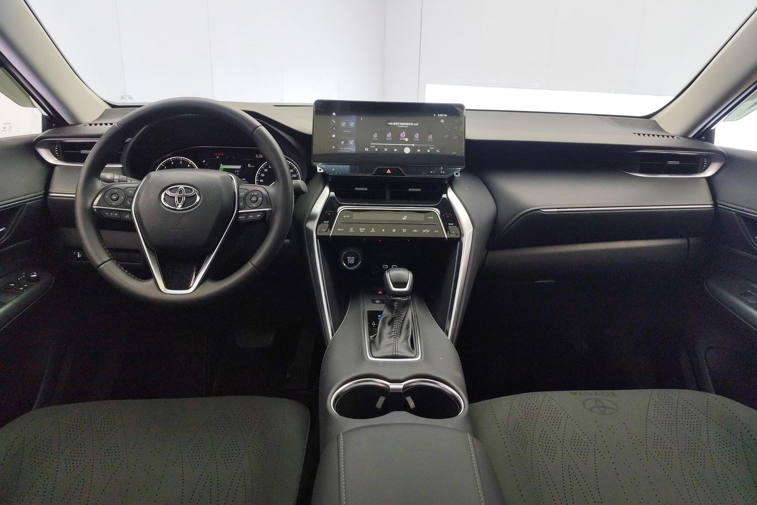 Toyota 2023 2.0L CVT 2WD Luxury