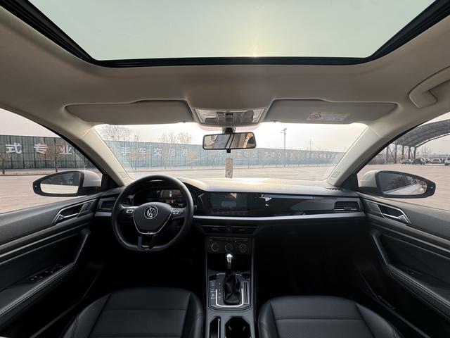 Volkswagen Lavida 2021 1.5L Auto Comfort