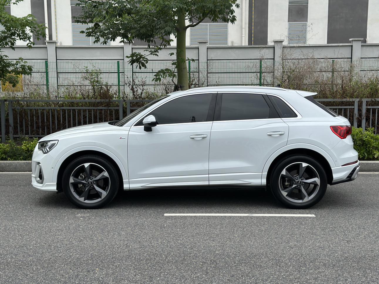 Audi Q3 2024 35 TFSI RS Package Speed