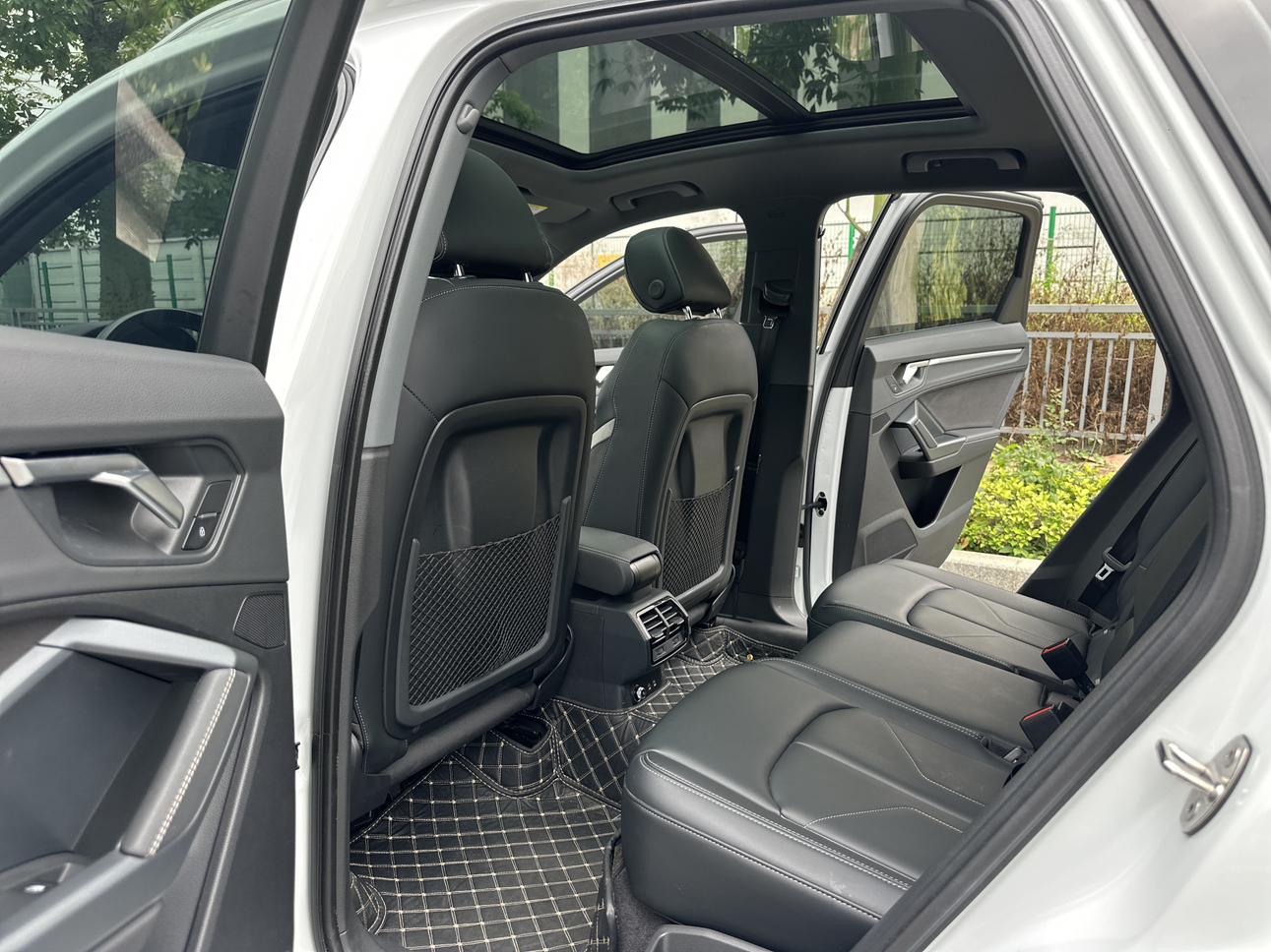 Audi Q3 2024 35 TFSI RS Package Speed