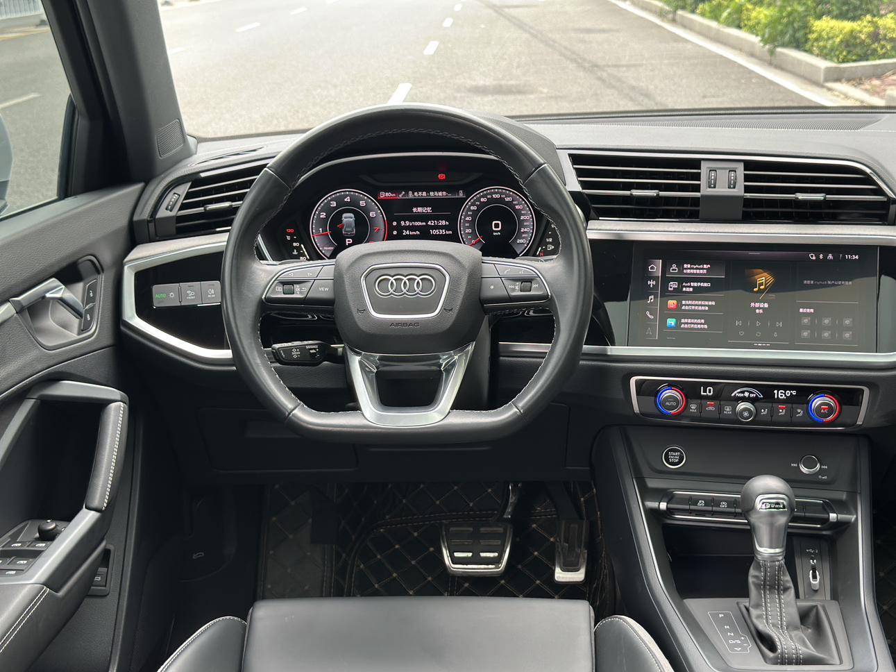 Audi Q3 2024 35 TFSI RS Package Speed