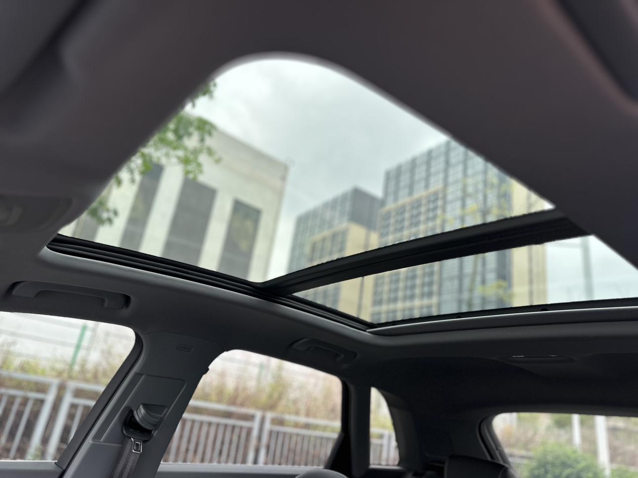 Audi Q3 2024 35 TFSI RS Package Speed