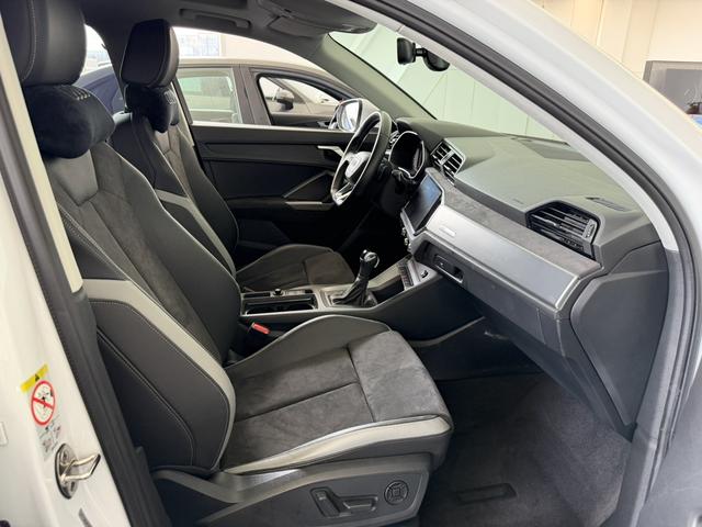Audi Q3 2021 35 TFSI Dynamic Fashion