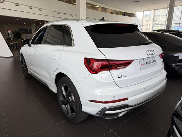 Audi Q3 2021 35 TFSI Dynamic Fashion