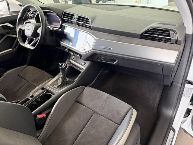 Audi Q3 2021 35 TFSI Dynamic Fashion