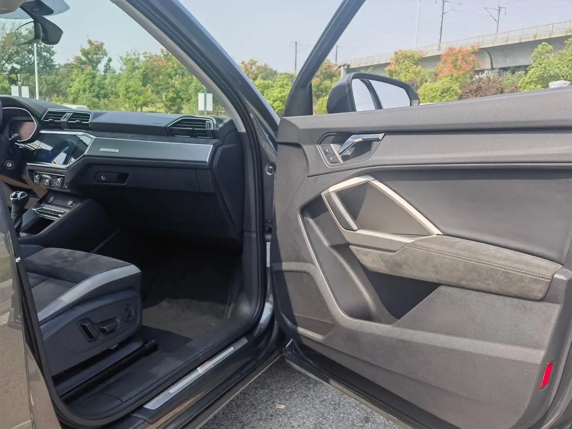 Audi Q3 2022 35 TFSI Progressive Dynamic