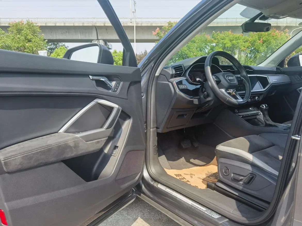 Audi Q3 2022 35 TFSI Progressive Dynamic