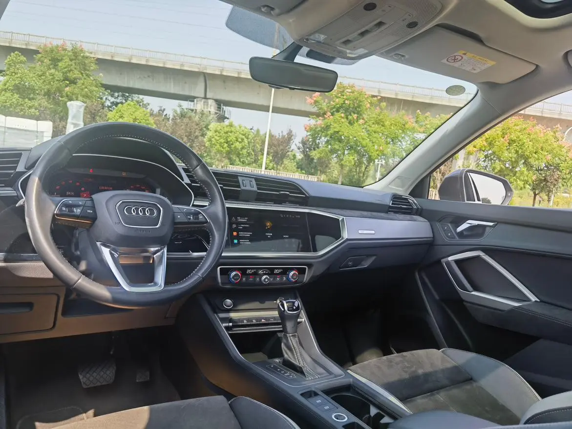 Audi Q3 2022 35 TFSI Progressive Dynamic