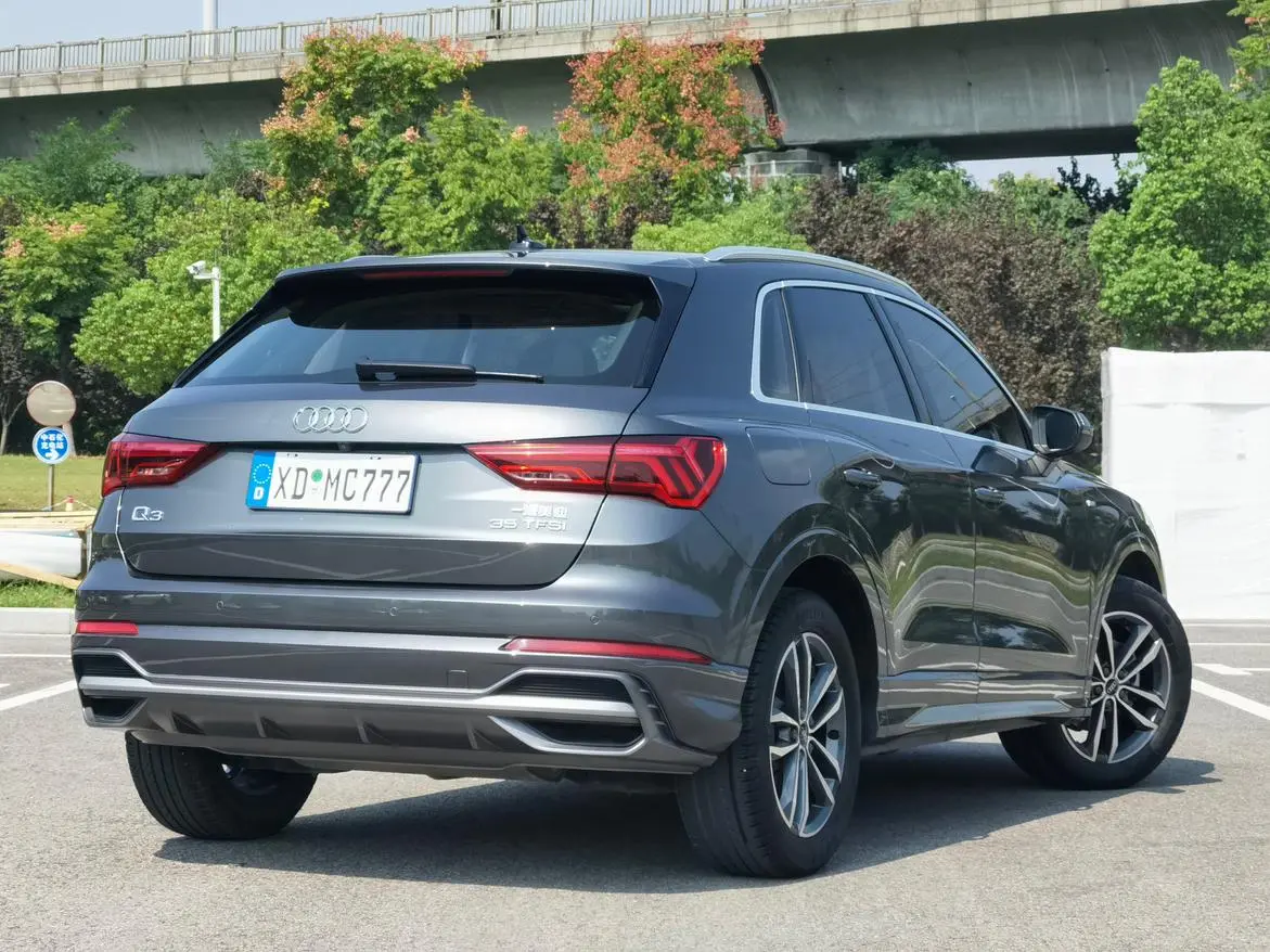 Audi Q3 2022 35 TFSI Progressive Dynamic