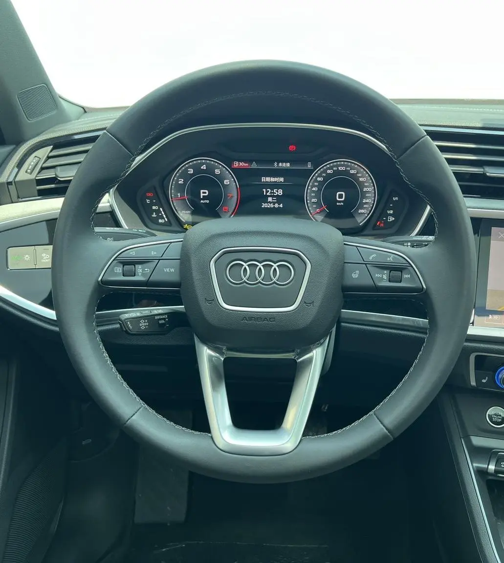 Audi Q3 2026 quattro 45 Anniversary Heritage 35 TFSI Dynamic Fashion (2026.9)