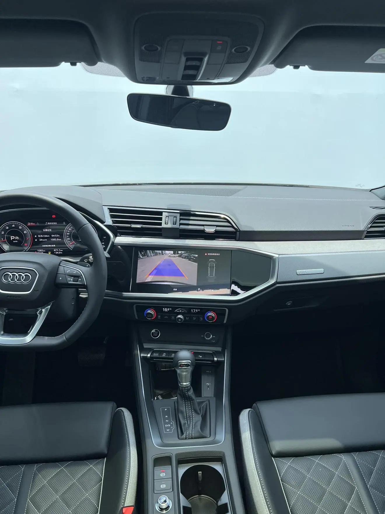 Audi Q3 2026 quattro 45 Anniversary Heritage 35 TFSI Dynamic Fashion (2026.9)