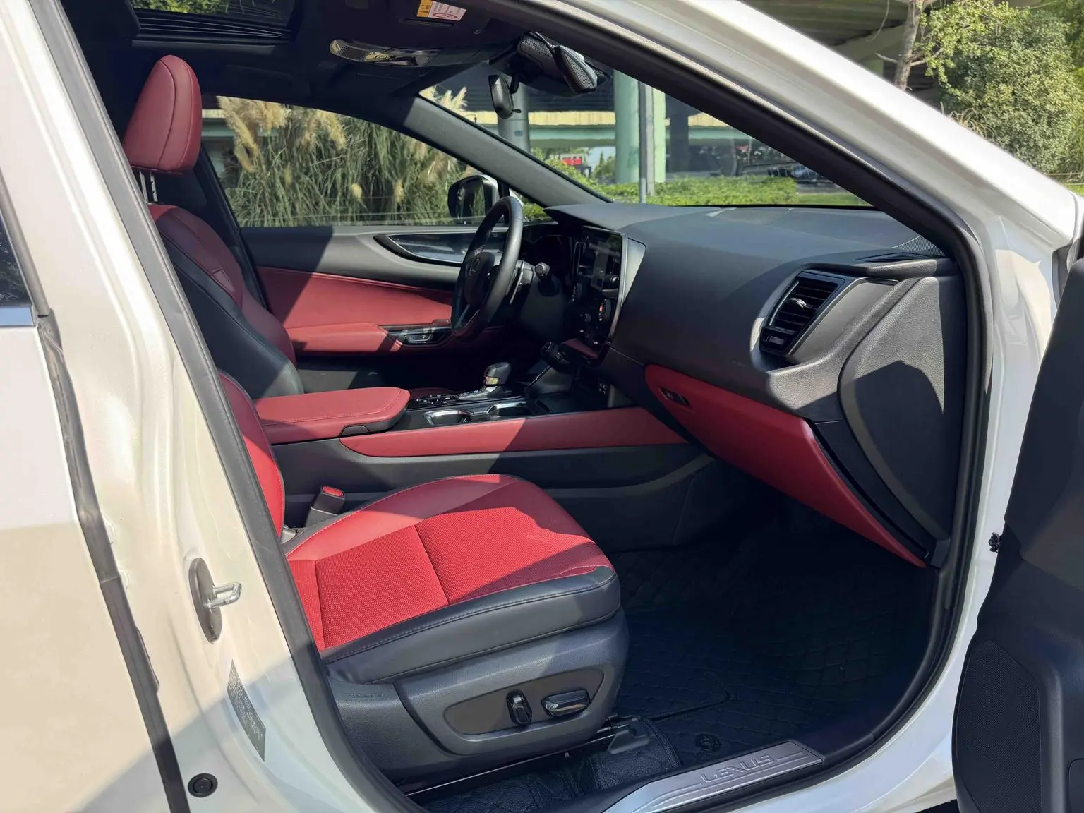 Lexus NX 2023 260 FWD