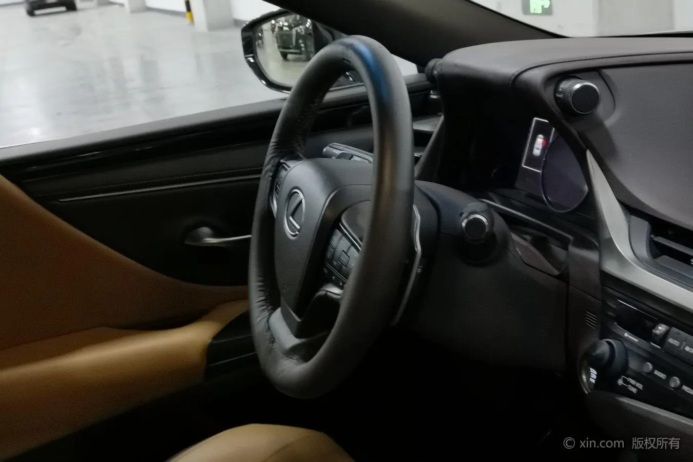 Lexus ES 2018 260 Excellence China VI