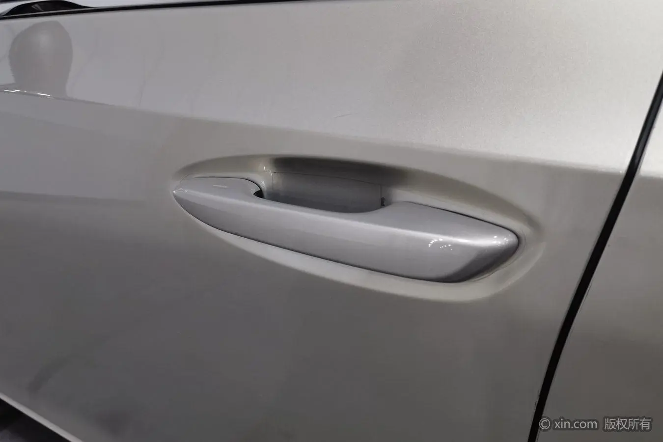 Lexus ES 2018 260 Excellence China VI