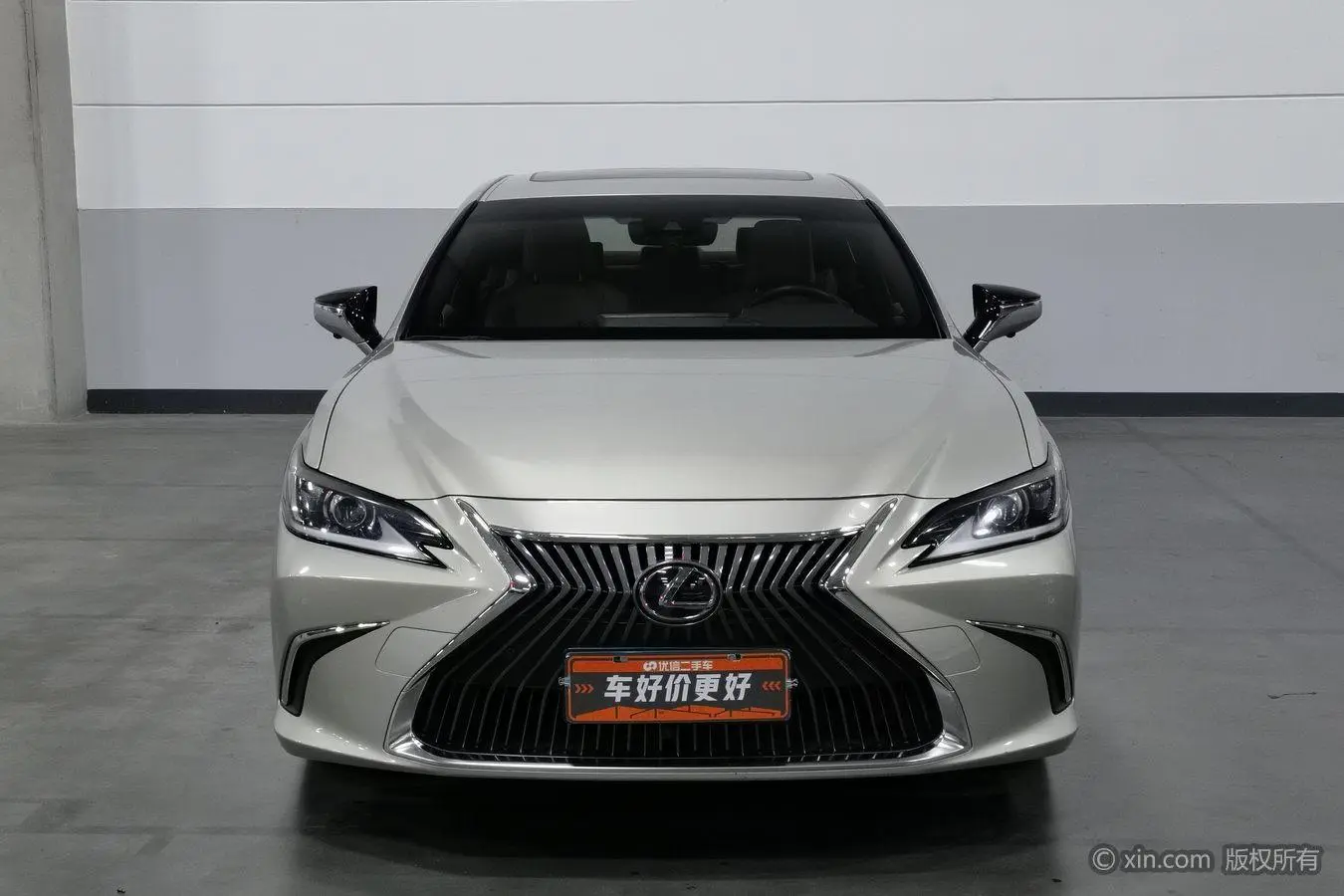 Lexus ES 2018 260 Excellence China VI