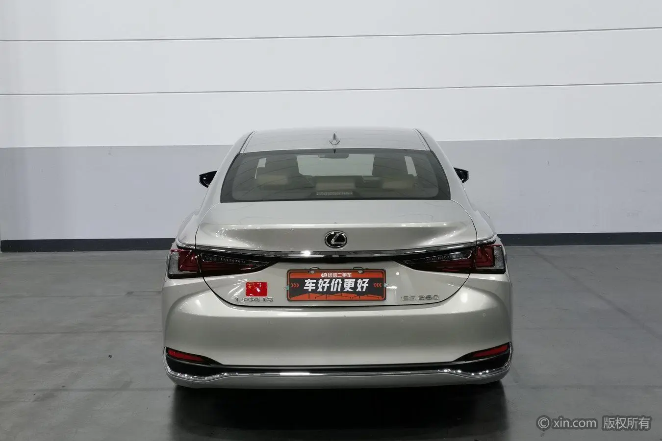 Lexus ES 2018 260 Excellence China VI