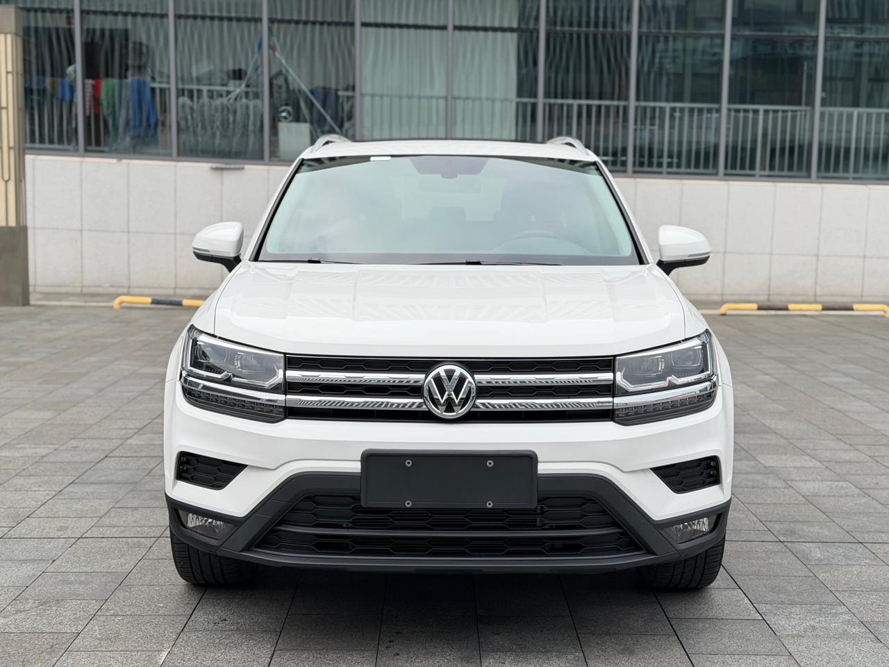 Volkswagen Tharu