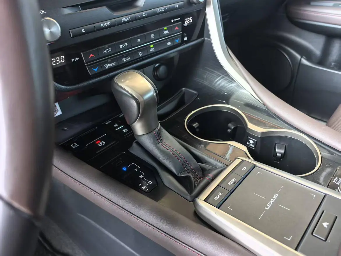 Lexus RX 2020 Facelift 300 2WD Comfort