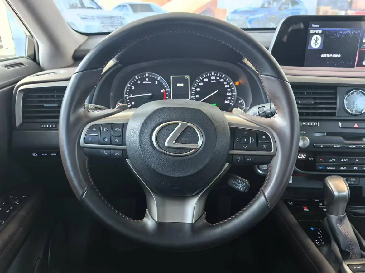 Lexus RX 2020 Facelift 300 2WD Comfort