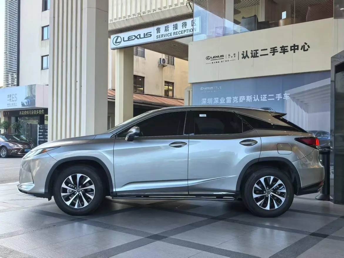 Lexus RX 2020 Facelift 300 2WD Comfort