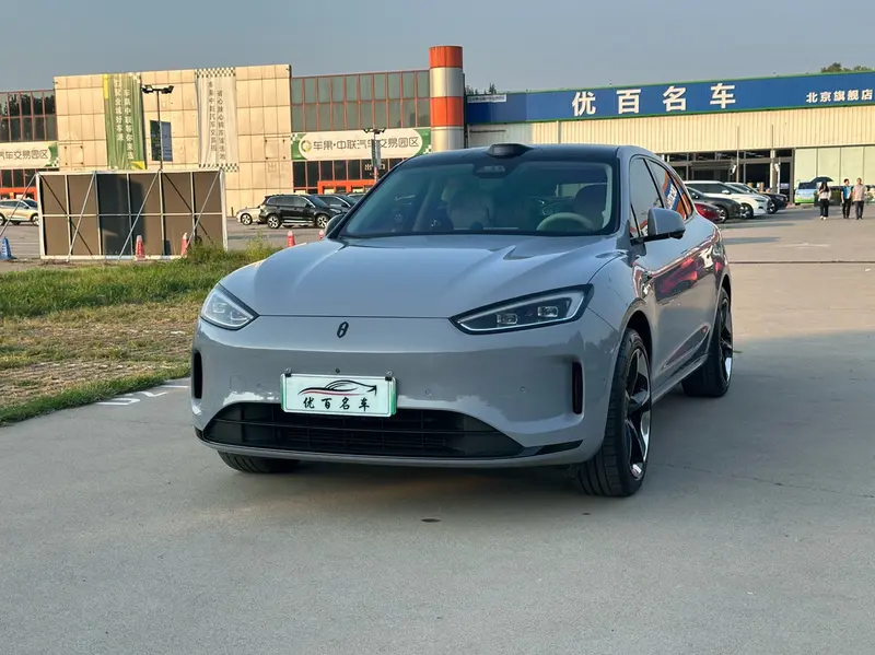Wenjie M5 2024 extended range Max RS four-wheel drive high-end smart driving version