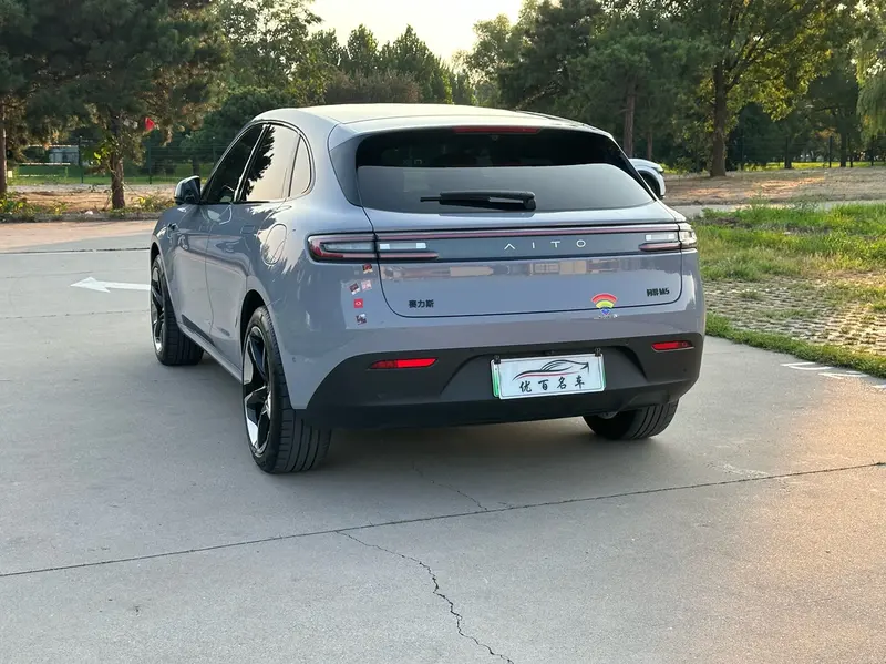 Wenjie M5 2024 extended range Max RS four-wheel drive high-end smart driving version