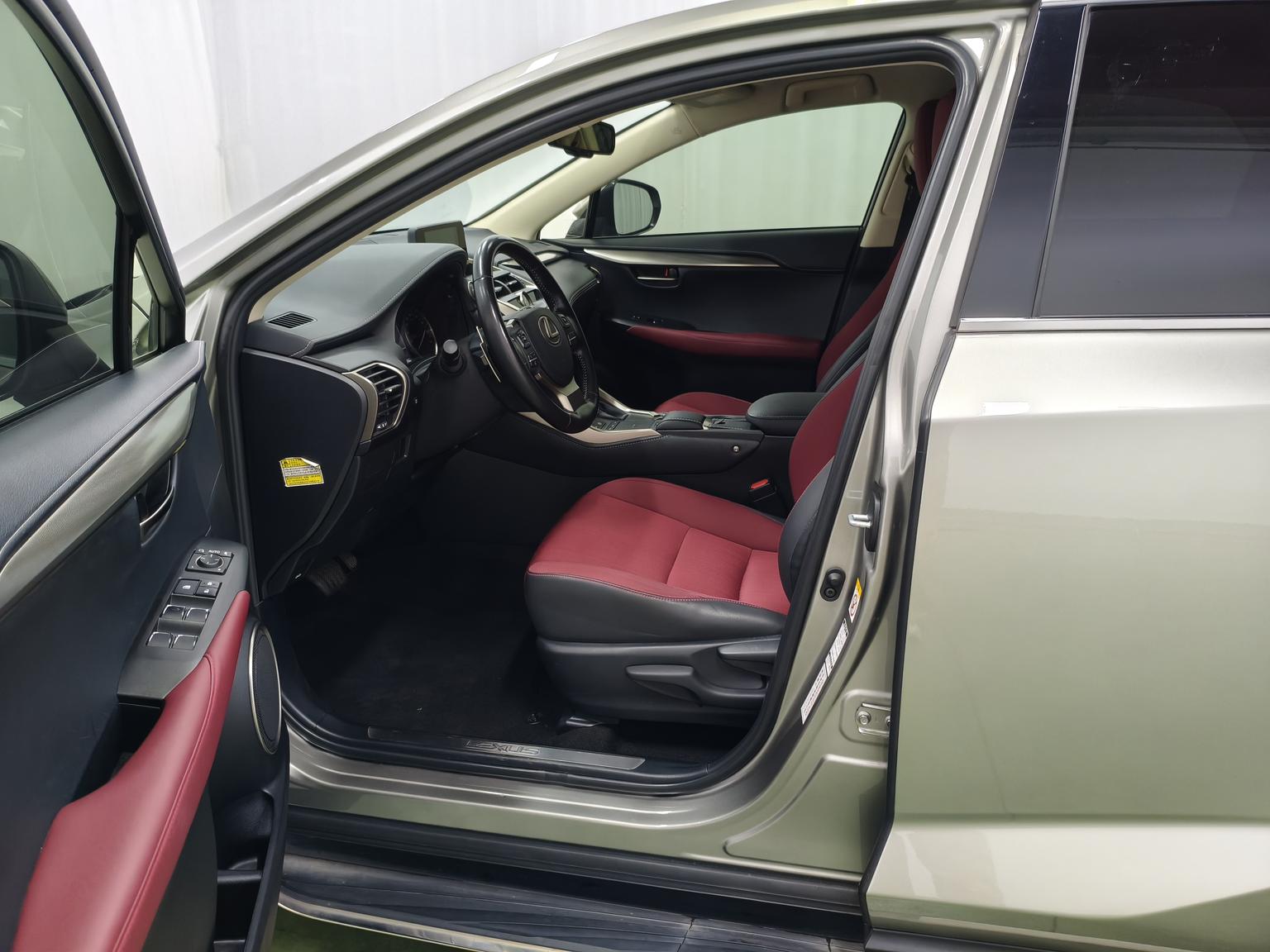 Lexus NX 2018 200 FWD China VI