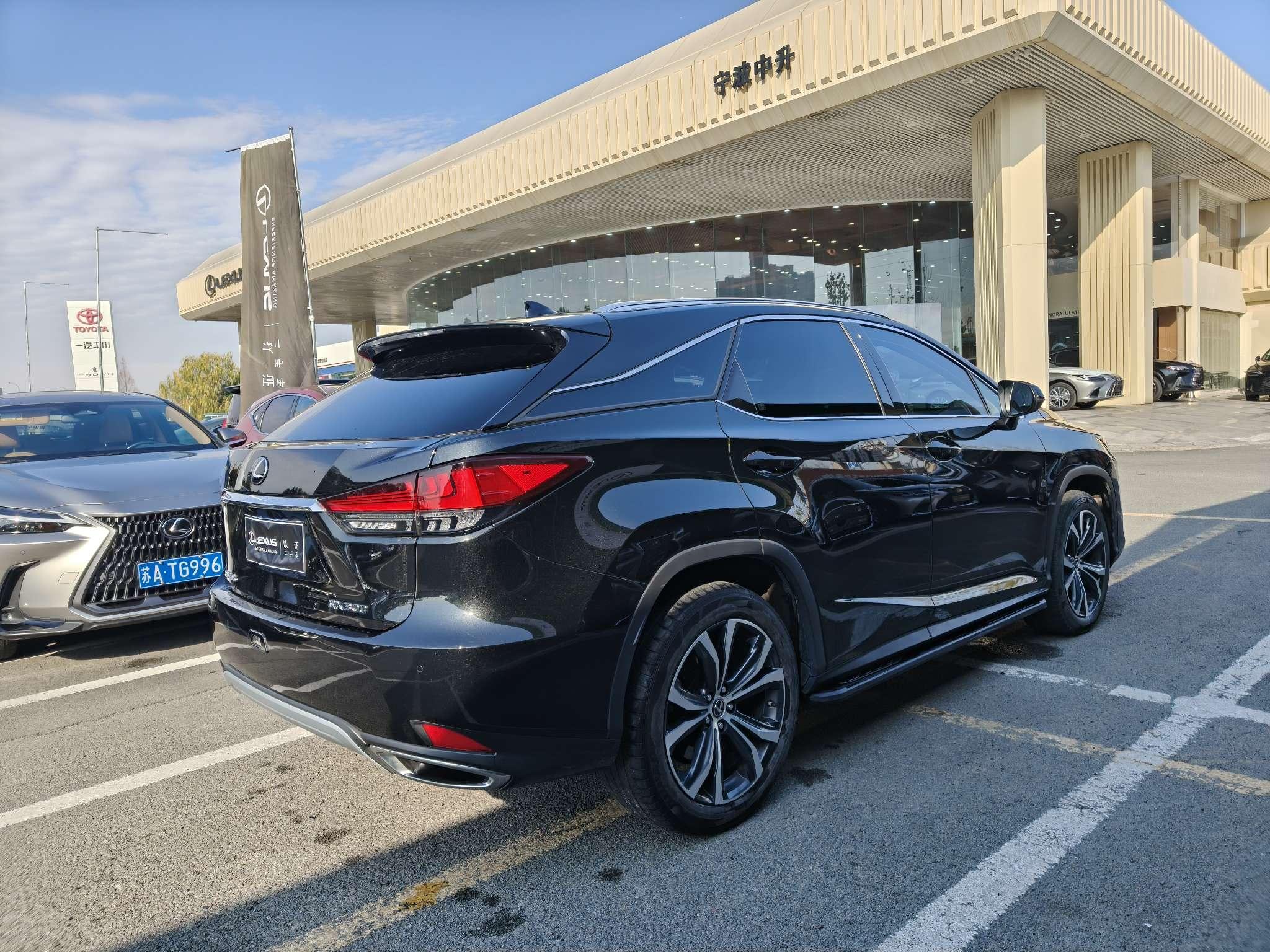 Lexus RX 2020 Facelift 300 4WD Elegant