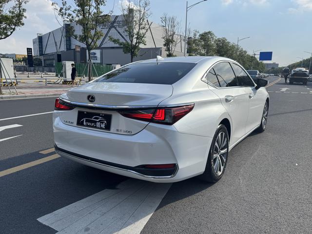Lexus ES 2020 200 Excellence China VI