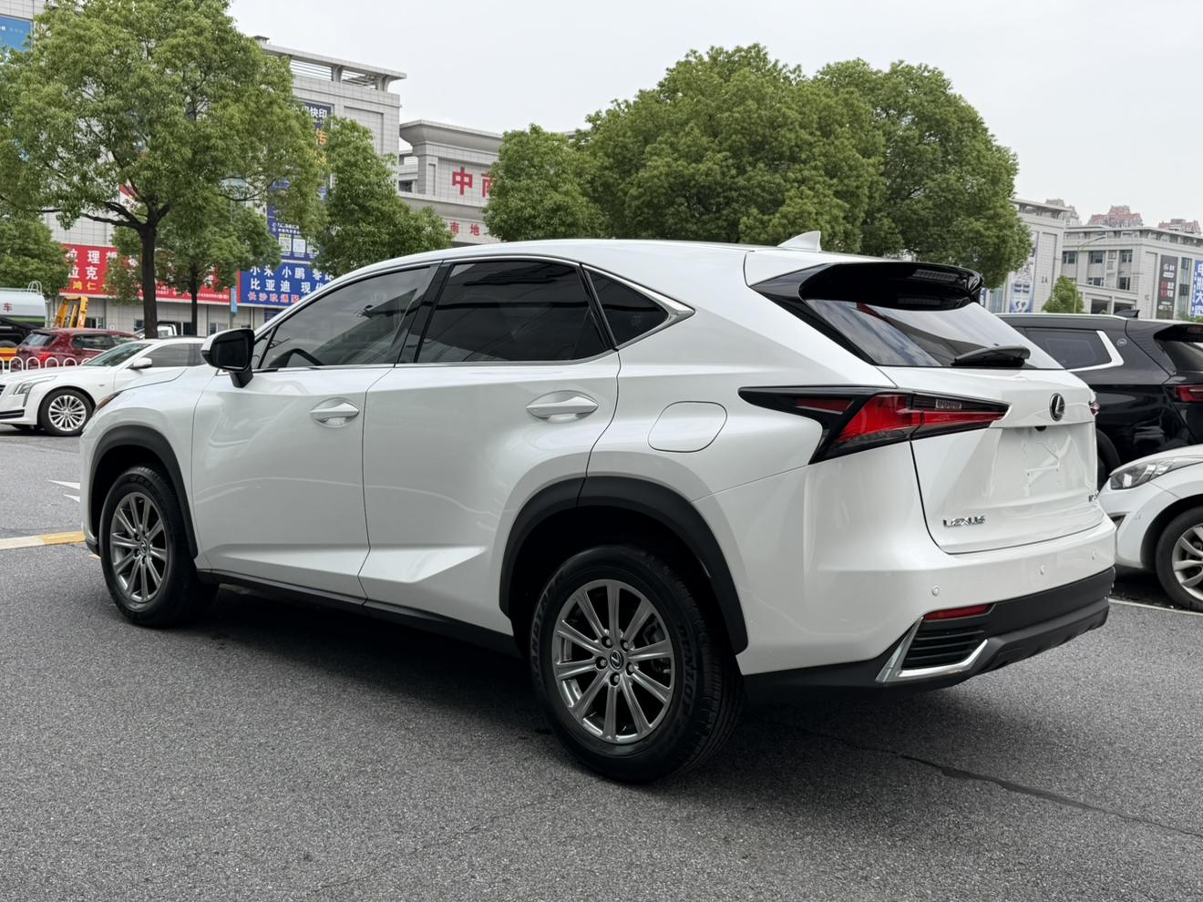 Lexus NX 2020 200 FWD China VI