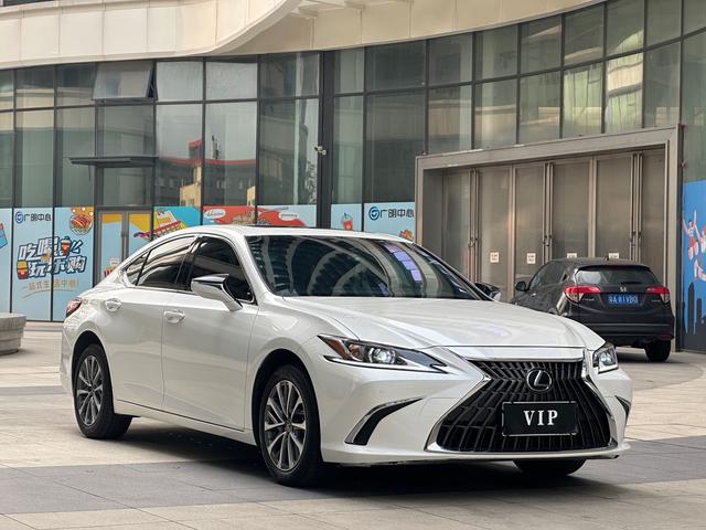 Lexus ES 2022 200 Excellence