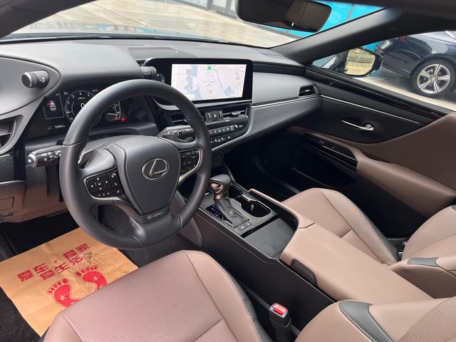 Lexus ES 2022 200 Excellence