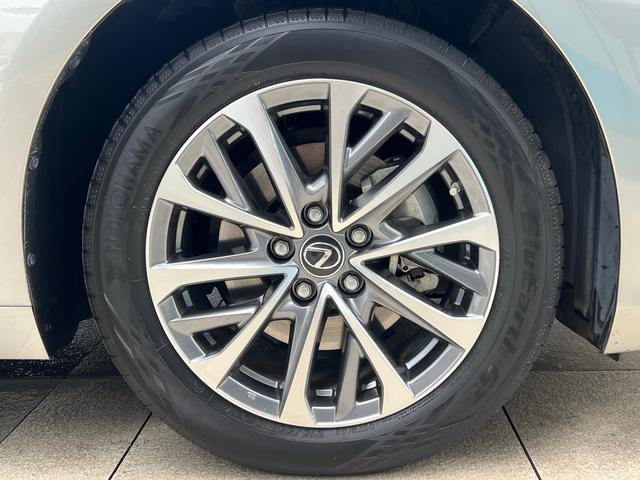 Lexus ES 2022 200 Excellence