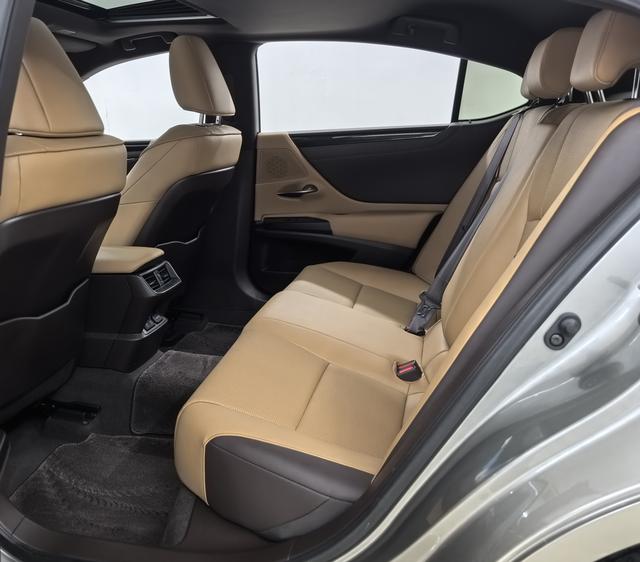 Lexus ES 2021 200 Excellence