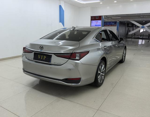 Lexus ES 2021 200 Excellence