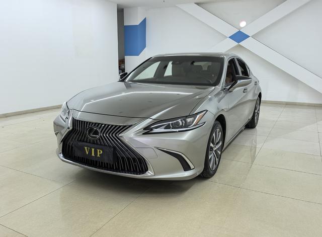 Lexus ES 2021 200 Excellence