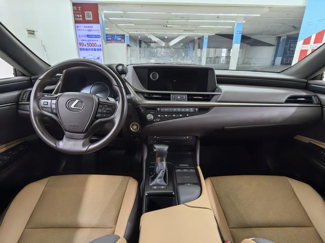 Lexus ES 2021 200 Excellence