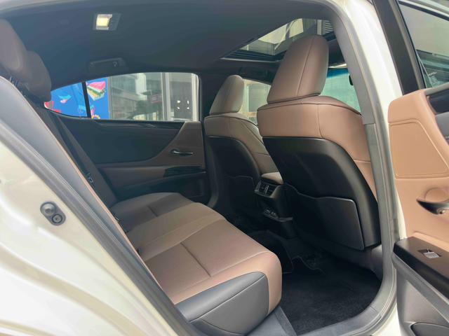 Lexus ES 2022 200 Excellence