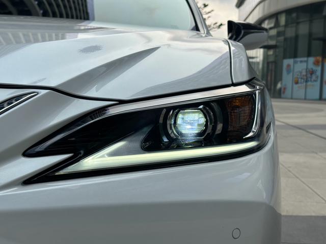 Lexus ES 2022 200 Excellence