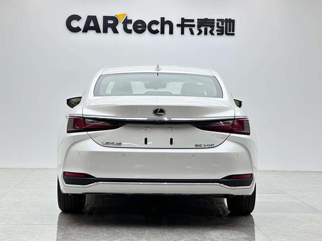Lexus ES 2022 200 Excellence