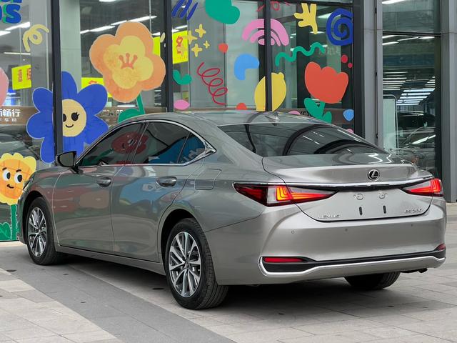 Lexus ES 2022 200 Excellence