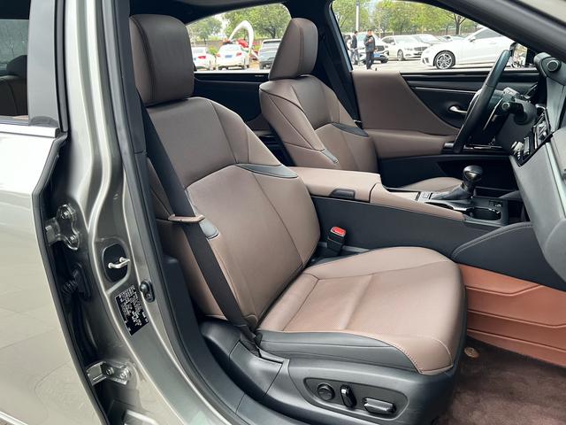 Lexus ES 2022 200 Excellence